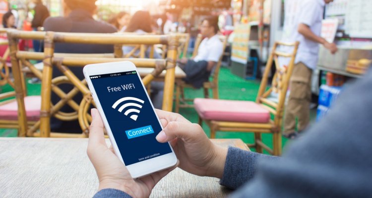 Travel Much? Here Is How You Can Protect Your Data When Accessing Unfamiliar Wi-Fi During Vacations