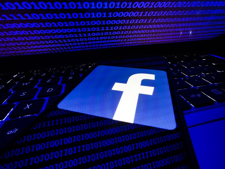 Some iOS And Android Apps Stealing Facebook Users’ Passwords, Meta Says In New Warning