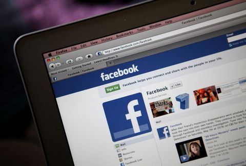 Facebook यूजर्स अलर्ट रहें, थोड़ी सी गलती से आपका बैंक Account हो सकता है खाली